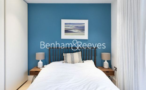 4 Bedroom flat to rent in Central Avenue, Hammersmith And Fulham, SW6 - Photo 1