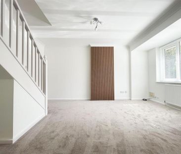2 bedroom semi-detached house to rent - Photo 6
