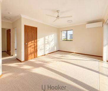 OVER 55'S COMPLEX! - Photo 2