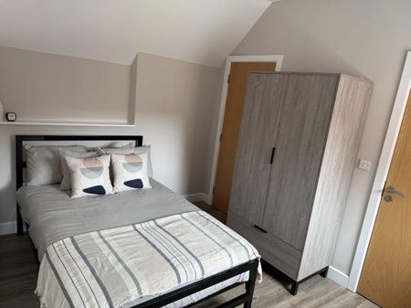 Student Apartment 0 bedroom, City Centre, Sheffield - Photo 5
