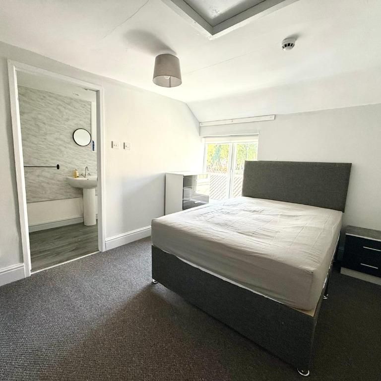 5 bedroom terraced house to rent - Photo 1