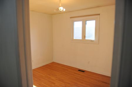 For Lease - 1618 Corkstone Glade Unit# Upper, Mississauga, Ontario - Photo 2