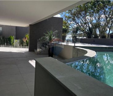RE/MAX Aluga Casa no Condomínio Ville Sainte Helene, 4 Suítes, Pisc... - Foto 4