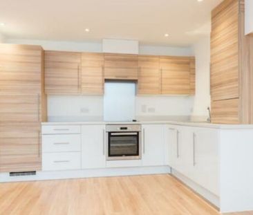 2 bed Apartment - To Let - Photo 6