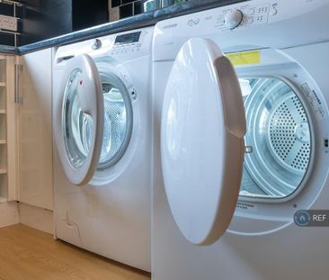 1 bedroom in a house share to rent - Photo 6