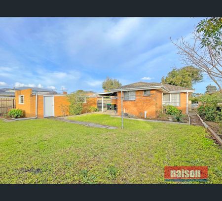 30 Rogerson Street, Avondale Heights, Vic 3034 - Photo 4