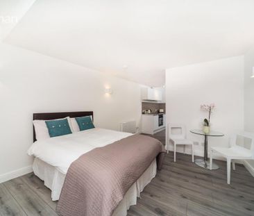 Studio to rent - Photo 1