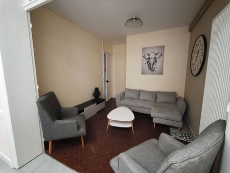 Location Appartement 1 pièce 11m² - Photo 2