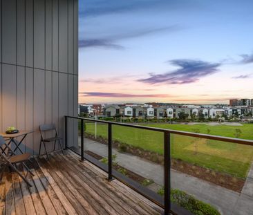 Sunny Corner Home - Photo 2