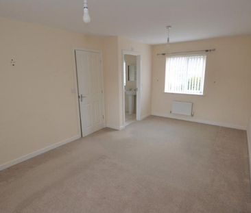 Gaywood, King's Lynn, PE30 4BU - Photo 2
