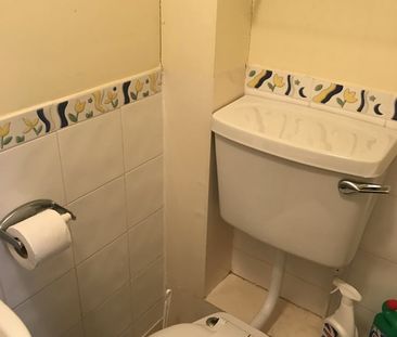 Studio Flat, Queensway, W2 - Photo 5