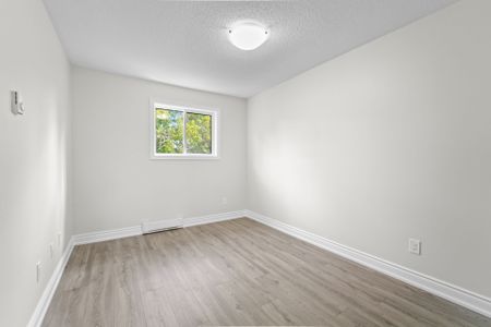 For Lease - 14 Birchfield Drive, Clarington, Ontario - Photo 3