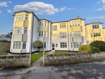3 bedroom flat to rent - Photo 5
