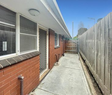 3/253 Church Street, Herne Hill, Vic 3218 - Photo 4