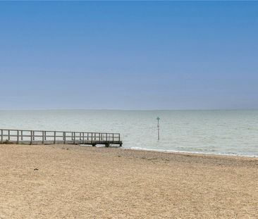 Eastern Esplanade, Southend-on-Sea, Essex, SS1 2YT - Photo 2