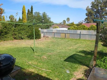 Well Located 3 Bedroom Home. - Photo 2