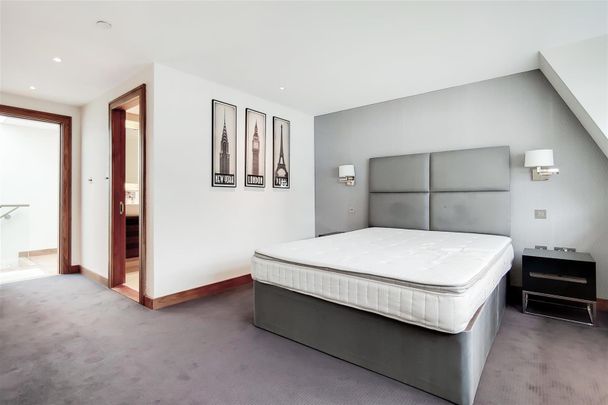 WILTON ROW, SW1X, London - Photo 1