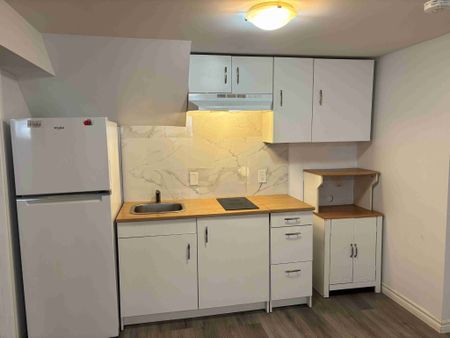 For Lease - 113 Hurst Drive, Barrie, Ontario - Photo 3