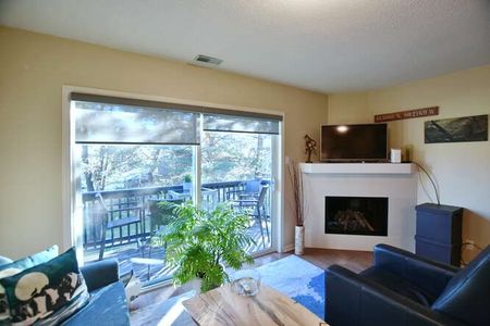 For Lease - 332 Mariners Way, Collingwood, Ontario - Photo 4