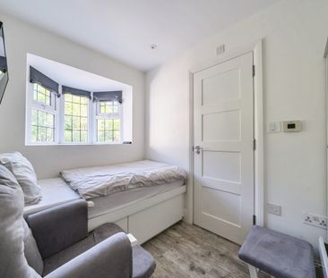 5 bedroom bungalow to rent - Photo 6