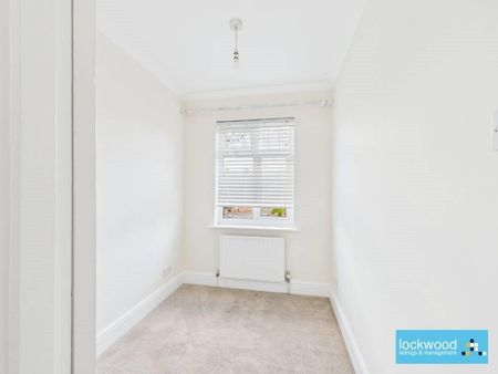 3 bedroom detached house to rent - Photo 5