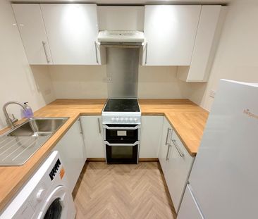 1 bedroom flat to rent - Photo 6