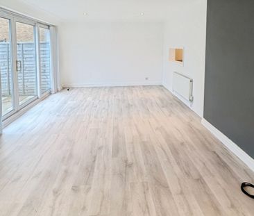 3 bedroom House To Let - Photo 3