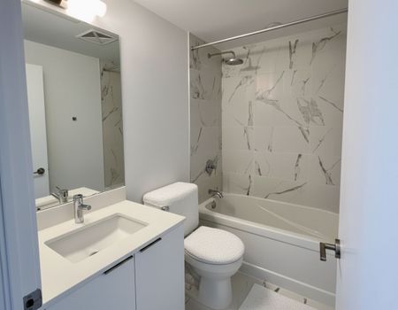 For Lease - 7 Golden Lion Heights Unit# N1802, Toronto, Ontario - Photo 5