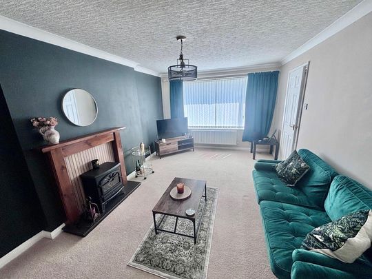 2 bedroom bungalow to rent - Photo 1