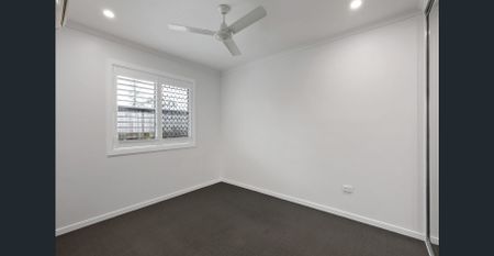 Stylish 3-Bedroom Unit in Quiet Location - Photo 4