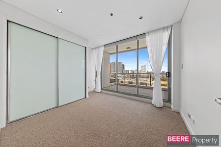 1136/2-4 Lachlan Street, Waterloo NSW 2017 - Apartment For Rent | Domain - Photo 3