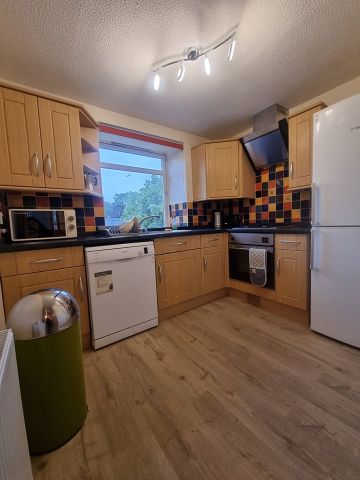 2 Bed Flat, Whitehall Place, AB25 - Photo 2