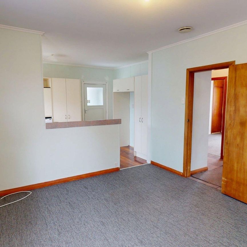 Awapuni - 3 Bedrooms - Photo 1