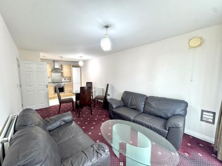 2 bedroom flat to rent - Photo 2