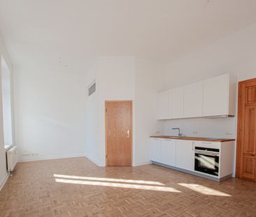 TOP Singleapartment mit EBK inkl. WM, Parkett und Wanne. - Foto 2