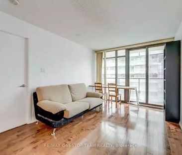 38 Grenville Street #1709 | 38 Grenville Street, Toronto - Photo 1