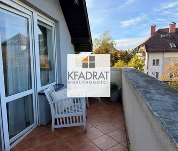 Przytulne 3 pokoje z dużym balkonem - Zdjęcie 2