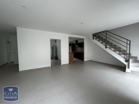 Location Maison 5 pièces 105m² LE TEIL 07400 - Photo 5