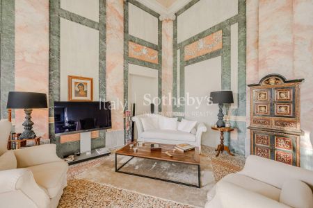 Prestigioso appartamento in elegante villa storica - Photo 3