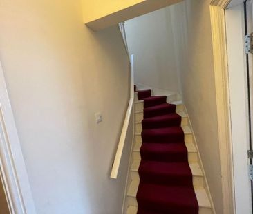 4 bedroom flat to rent - Photo 3