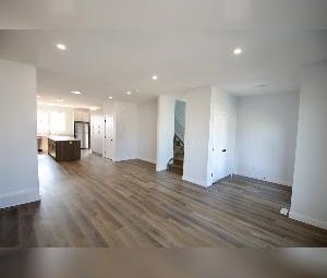 3 Bed 2.5 Bath Ottewell Home For Rent Edmonton - Photo 1