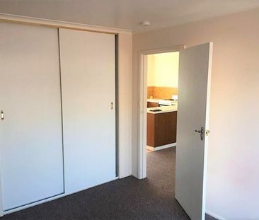 Neat and Tidy Unit in quiet area - Photo 4