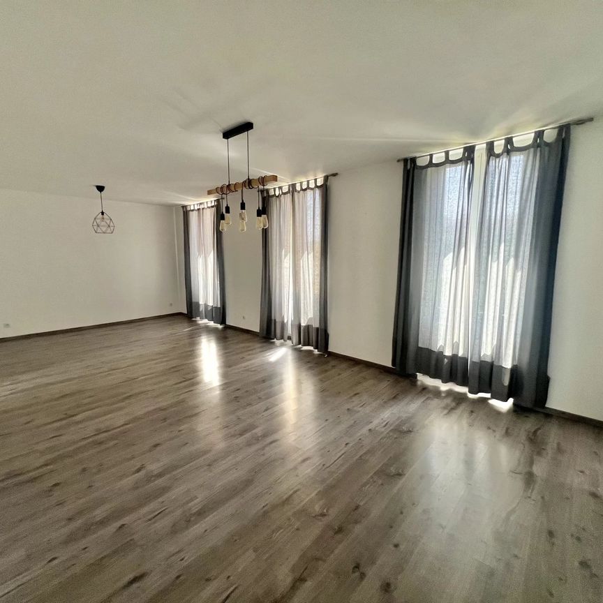 Location Appartement 3 pièces 81m² VALENCE 26000 - Photo 1