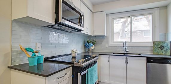 Clairton Village - Photo 2