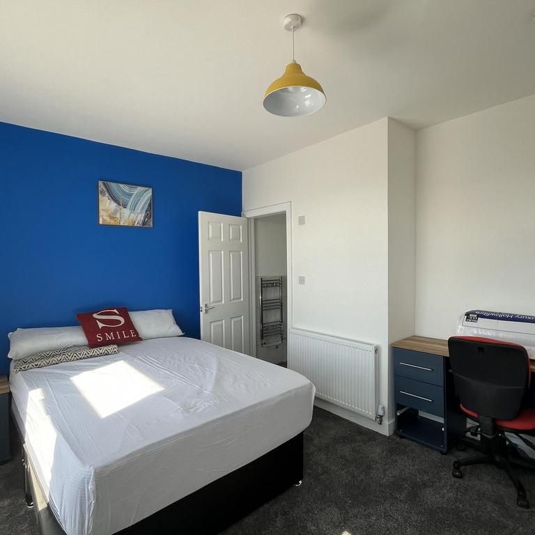 4 bedroom house to rent - Photo 1