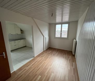 Ihr neues Zuhause: Charmante 4.5-Zimmer-Dachwohnung in Augst - Photo 2