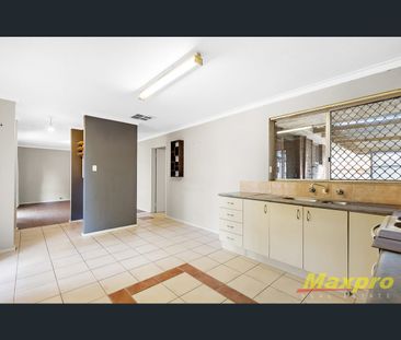 14 Parer Close, Thornlie, WA 6108 - Photo 3