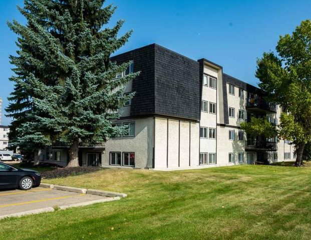 Ascot Arms | 4605 106A Street, Edmonton - Photo 1