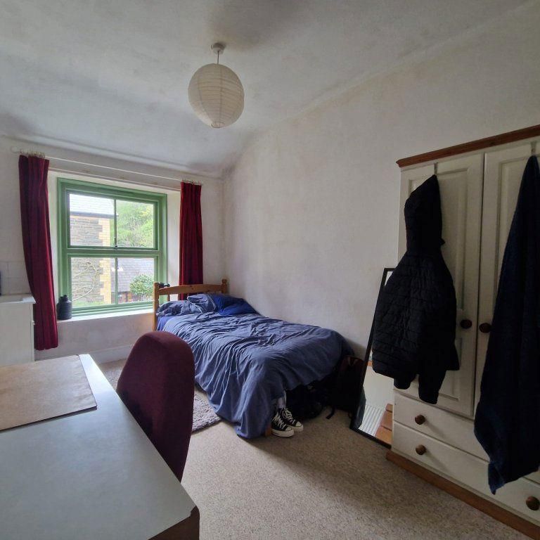 6 bedroom house share to rent - Photo 1