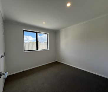 Brand New Executive Home - Photo 1